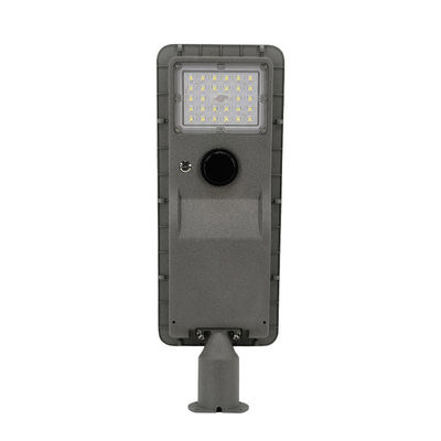 モダンデザイン 太陽光発電の道路灯 IP66 防水とオプションのビームアングル
