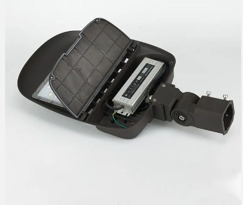照明と回路設計 屋外道路ランプのためのIP65防水LED路灯