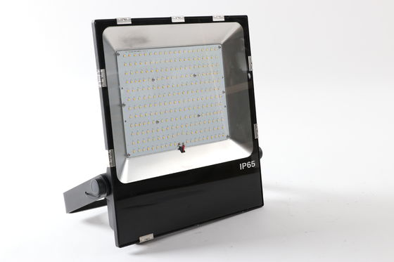室外太陽光発電の洪水照明 反射器付き LEDセンサー Ip65と5万時間の作業時間