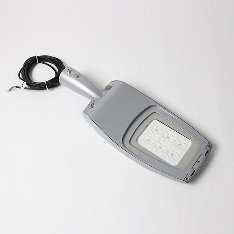 オーダーメイド LED ストリート 公共照明 灯具 道路照明のための LED 屋外道路ランプ